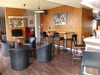 Brit Hotel Du Golf Le Lodge Salies-de-Béarn Esterno foto